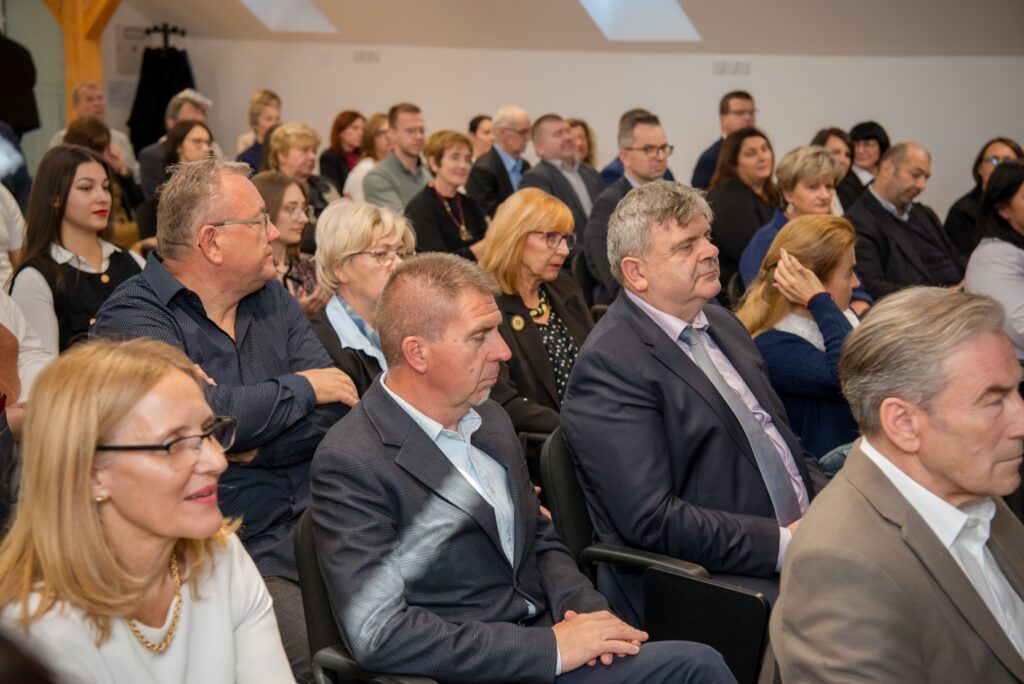 576921088 1271886001603039 8491137163911119445 n