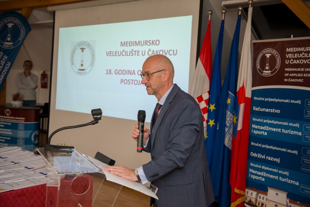 577440321 1271884724936500 7418878658566478972 n