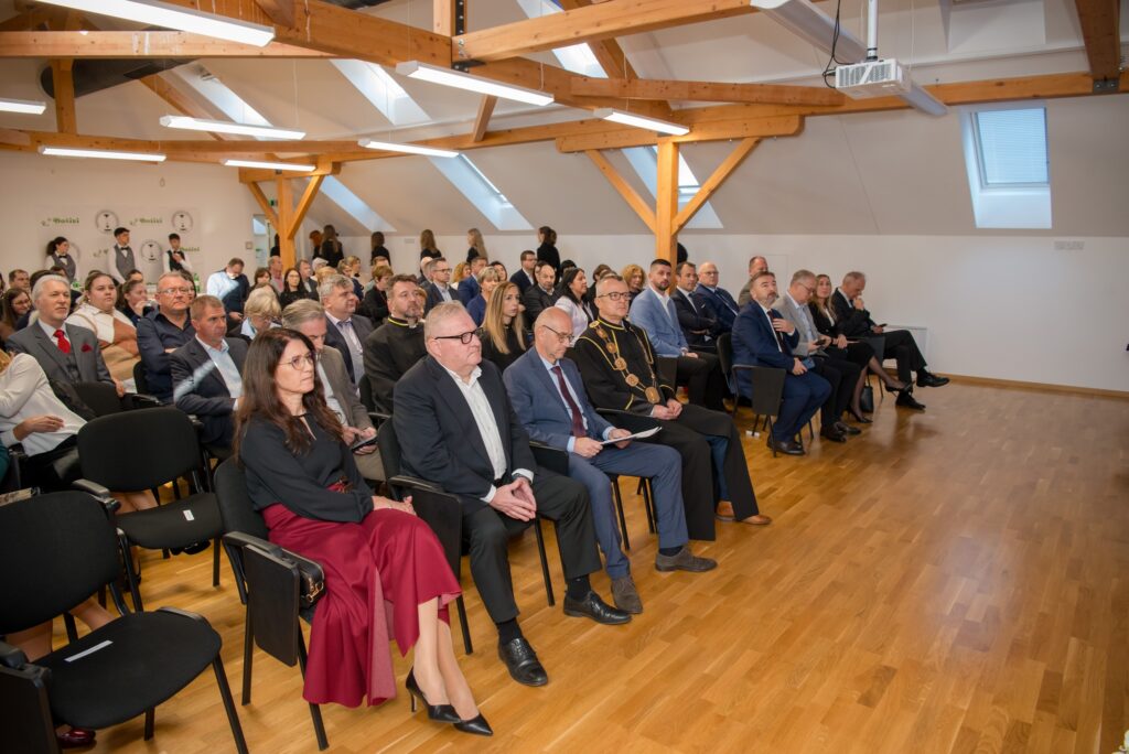 577574691 1271886204936352 566567334531852105 n