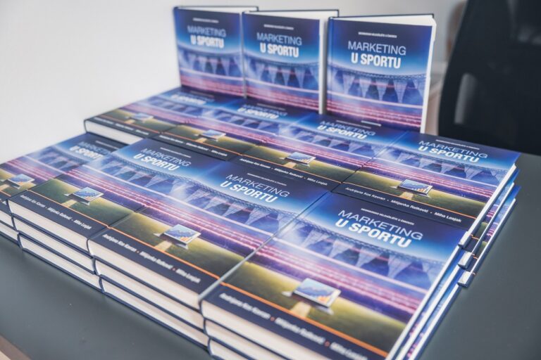 Ezgif 7515fd697e82c343