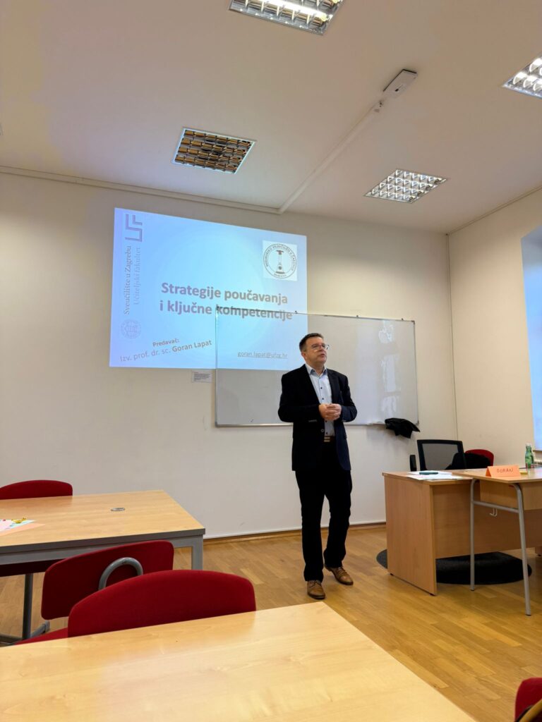 Predavač Goran Lapat