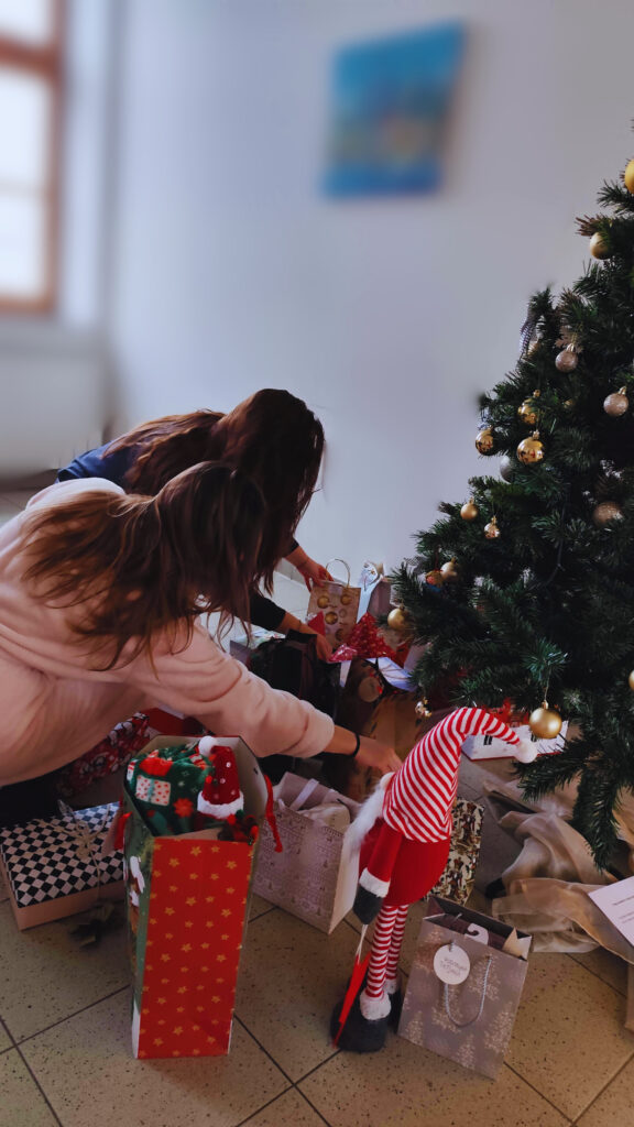 Otvaranje poklona isp