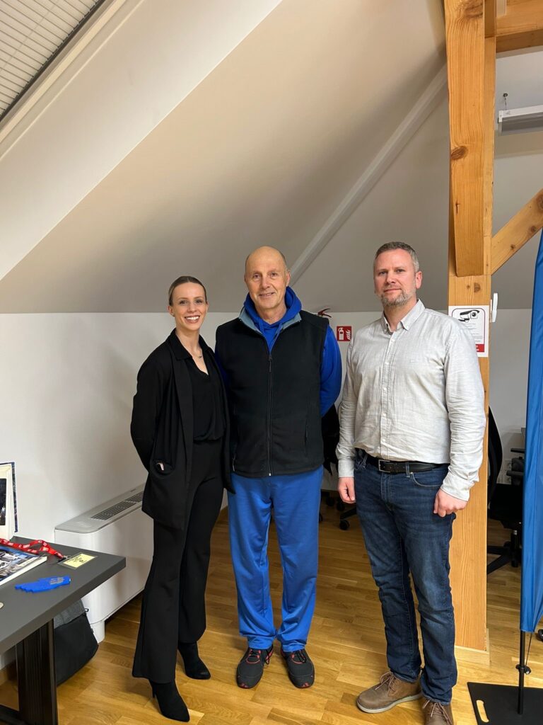 88c3fc5b d649 42fc abef dcfd76330e3f